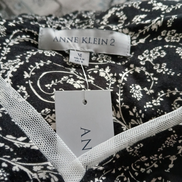 ANNE Klein 2. Size M. PAJAMA SET - Picture 4 of 9